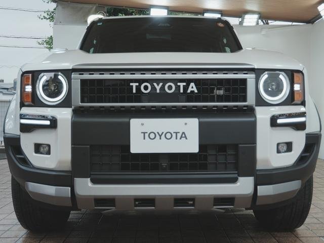 TOYOTA LAND CRUISER 250